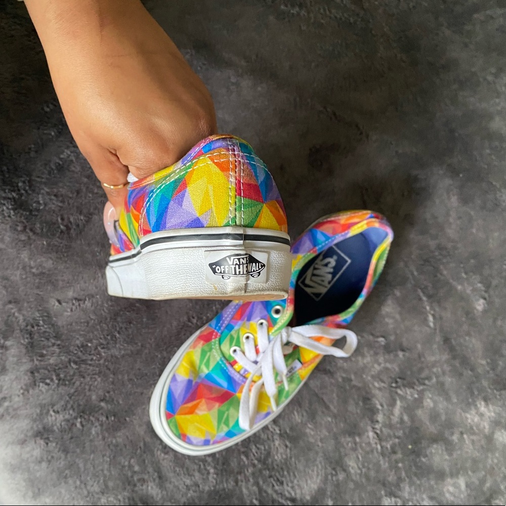 Colorful Vans - Picture 3 of 8
